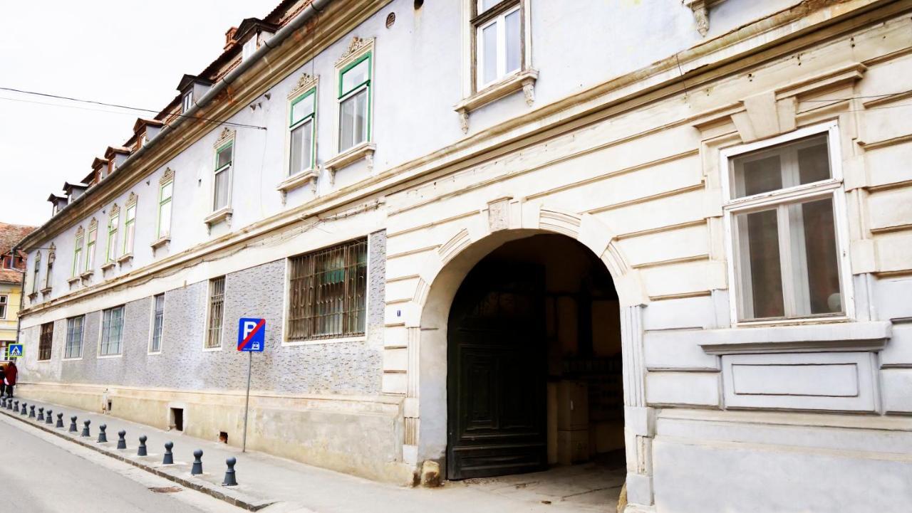 Apartamento Fancy Flats Sibiu Exterior foto