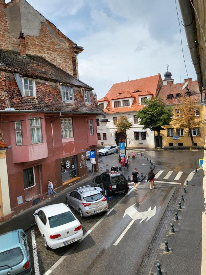 Apartamento Fancy Flats Sibiu Exterior foto